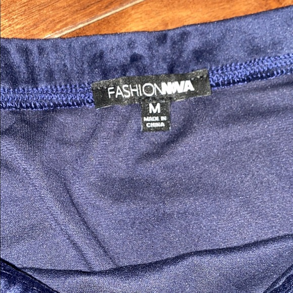 🔴SoldFashionNova velour jumpsuit - Picture 7 of 7